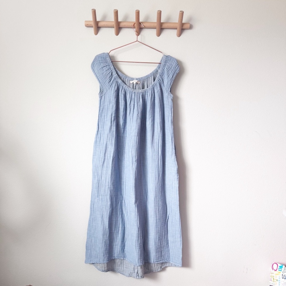 XiRENA Soft Blue Textured Top